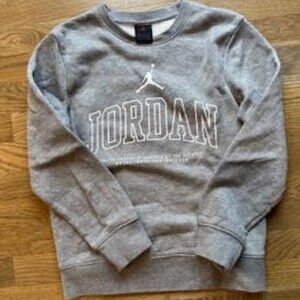 Nike Jordan Boys Grey Sweatshirt Size M